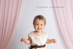 Erster-Geburtstag_Fotoshooting_Fotografie-Gumpenberger_Renate-Gumpenberger_05